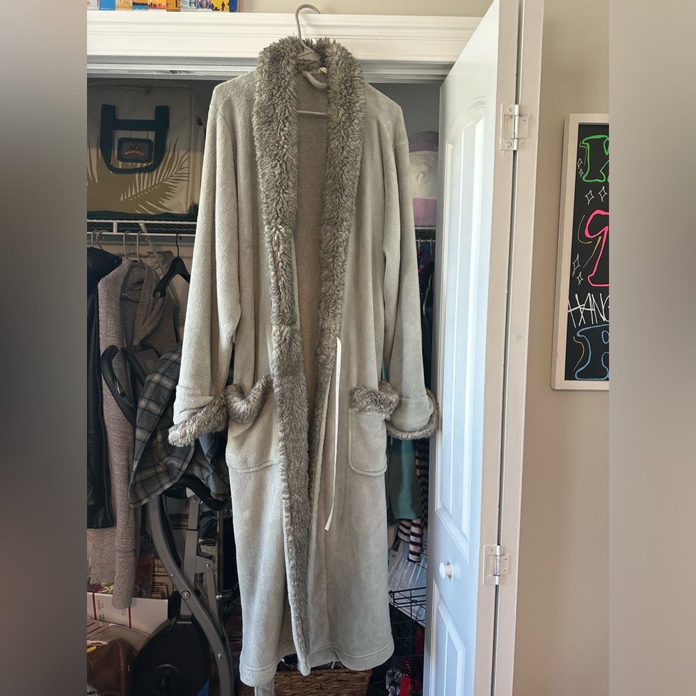 Pottery Barn Robe